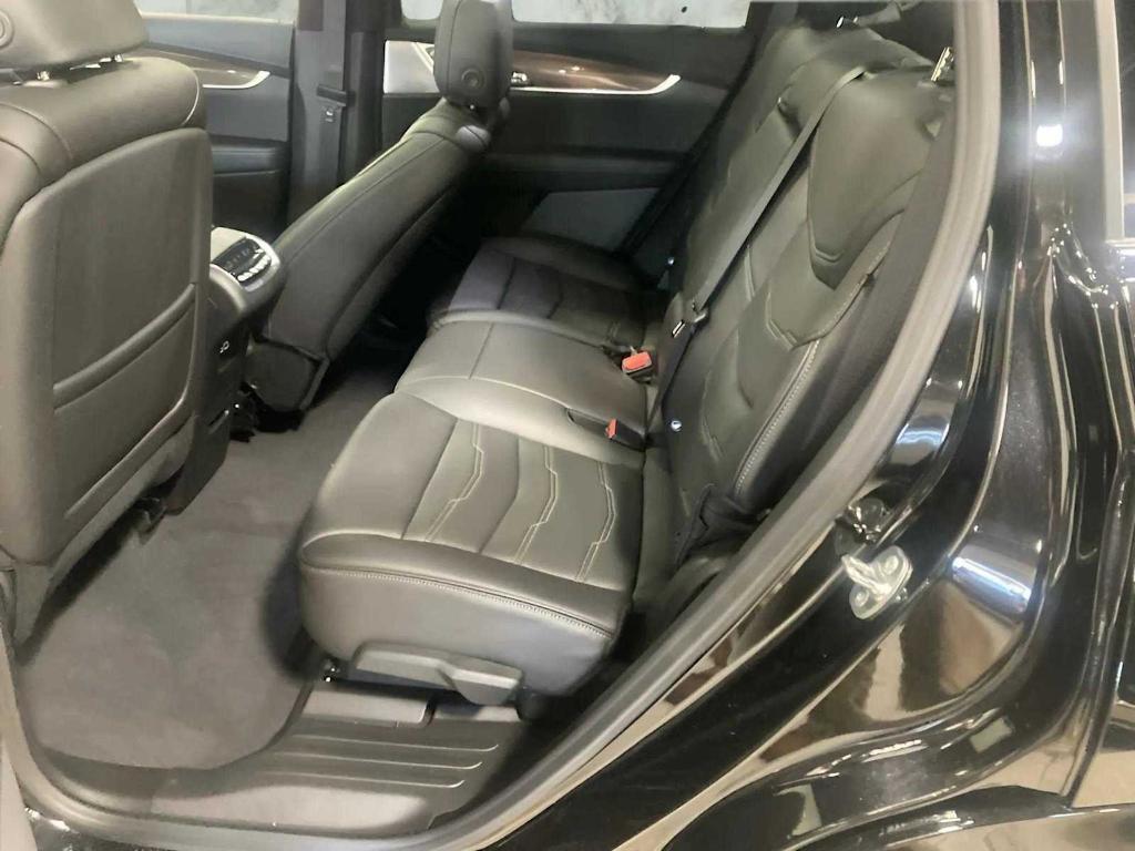 used 2024 Cadillac XT6 car, priced at $56,115