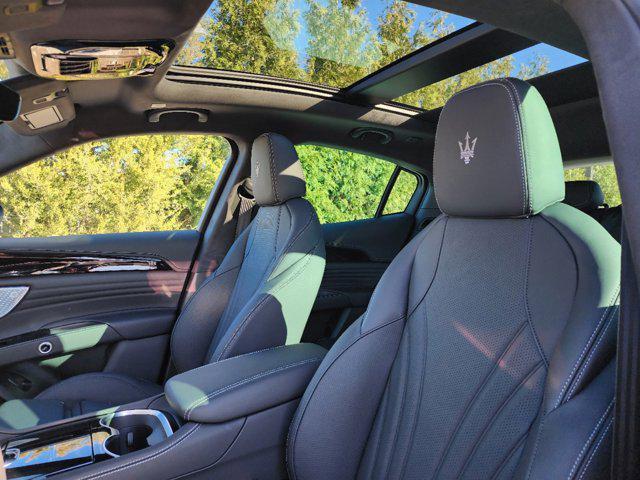 new 2025 Maserati Grecale car, priced at $90,075