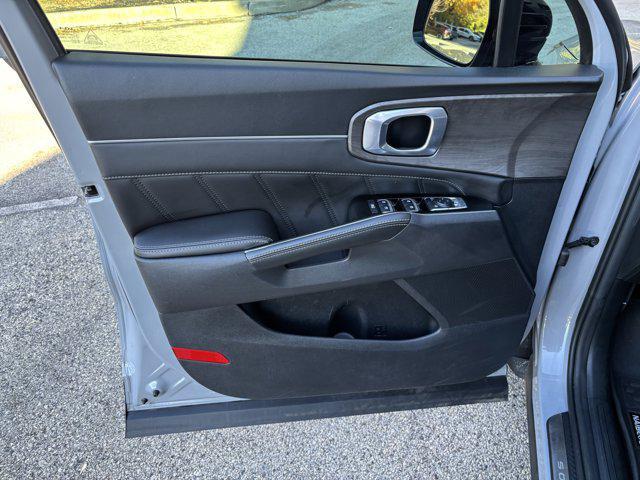 used 2024 Kia Sorento car, priced at $33,295