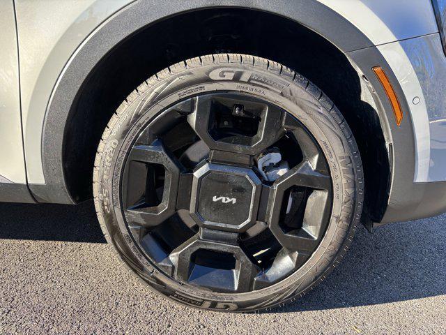 used 2024 Kia Sorento car, priced at $33,295