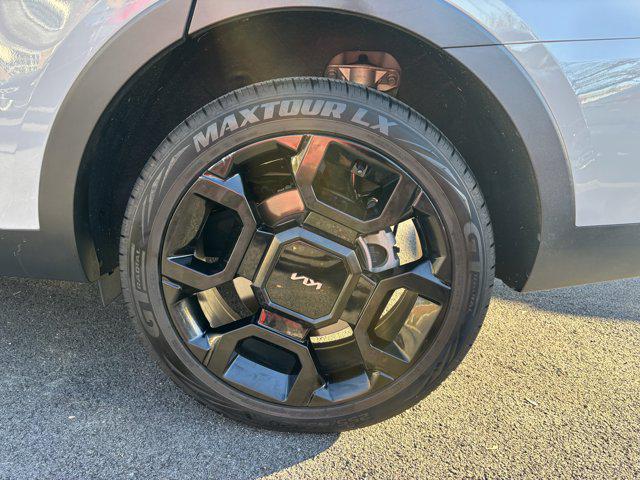 used 2024 Kia Sorento car, priced at $33,295