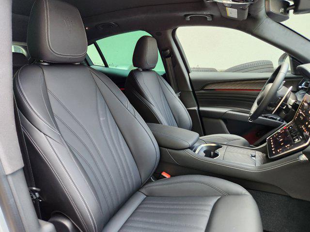 new 2025 Maserati Grecale car, priced at $75,735