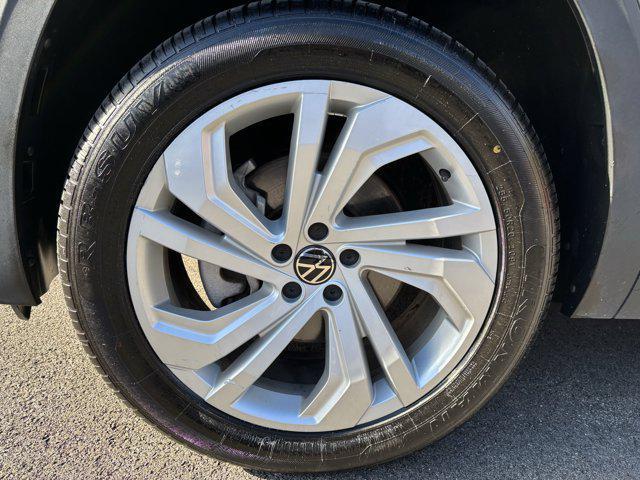 used 2022 Volkswagen Atlas car, priced at $26,995