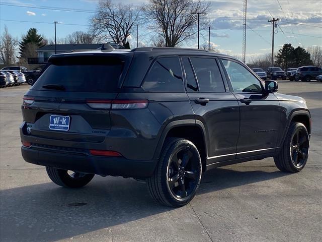 new 2024 Jeep Grand Cherokee car, priced at $45,999