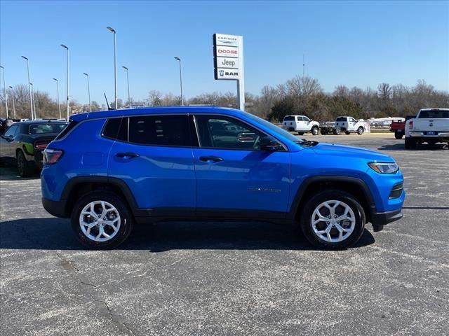 new 2024 Jeep Compass car, priced at $25,999