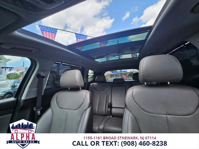 used 2020 Hyundai Santa Fe car, priced at $13,495