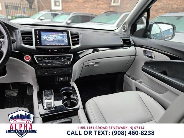 used 2017 Honda Pilot car, priced at $15,995