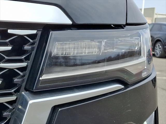 used 2022 Cadillac Escalade ESV car, priced at $58,805