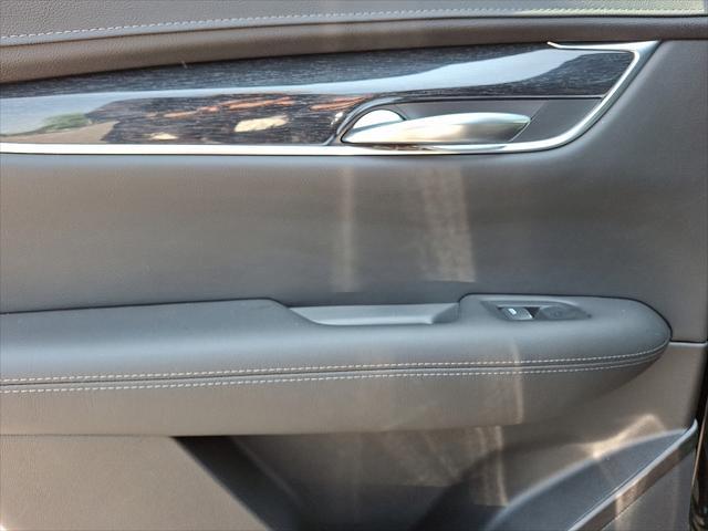 used 2022 Cadillac XT5 car, priced at $33,795