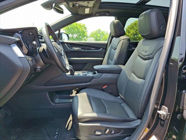 used 2022 Cadillac XT5 car, priced at $33,795