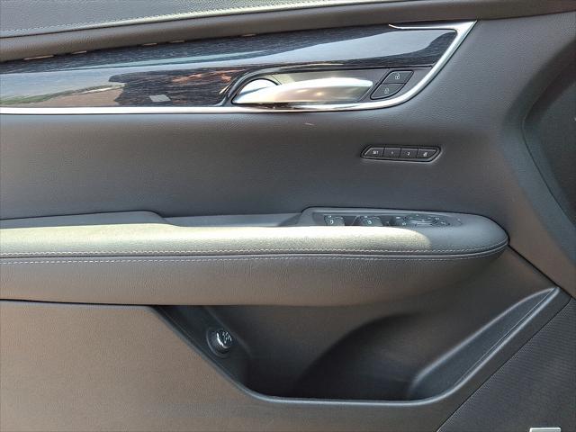 used 2022 Cadillac XT5 car, priced at $33,795