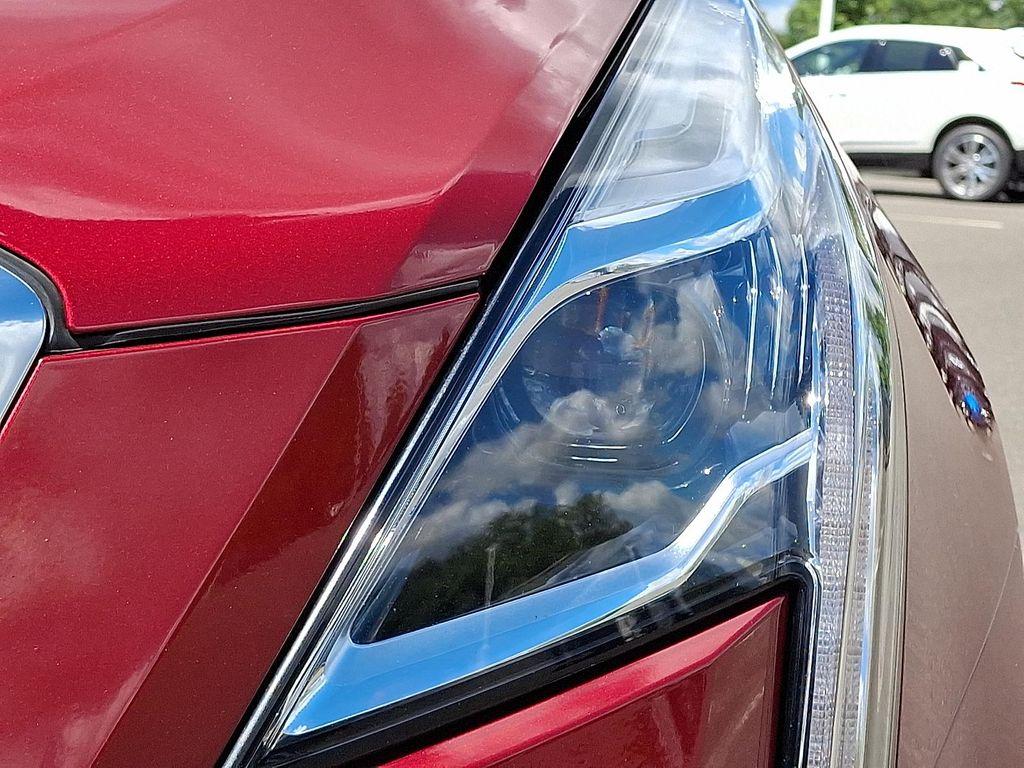 used 2023 Cadillac XT5 car, priced at $35,995