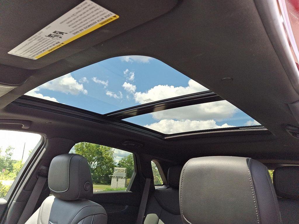 used 2023 Cadillac XT5 car, priced at $35,995