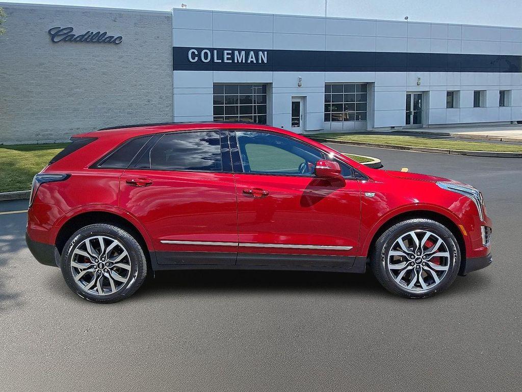 used 2023 Cadillac XT5 car, priced at $35,995