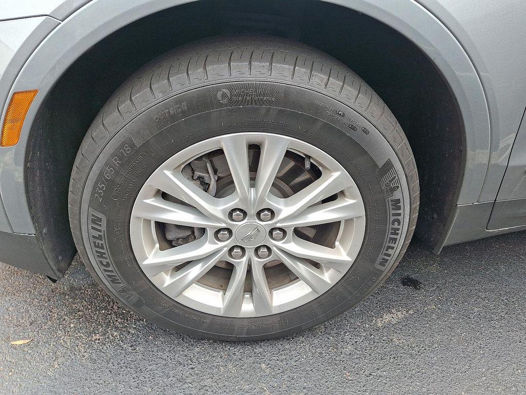 used 2023 Cadillac XT5 car, priced at $33,995