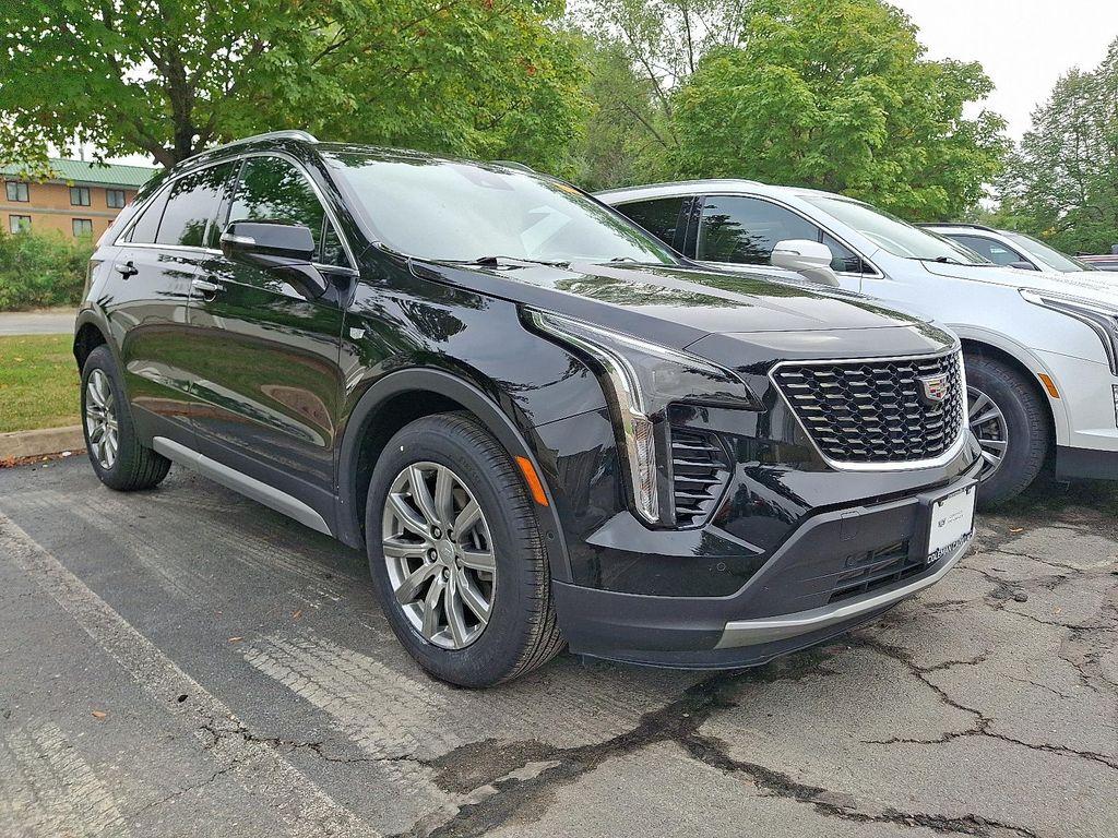 used 2022 Cadillac XT4 car, priced at $28,995