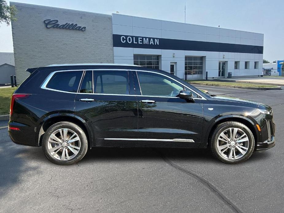 used 2022 Cadillac XT6 car, priced at $38,700