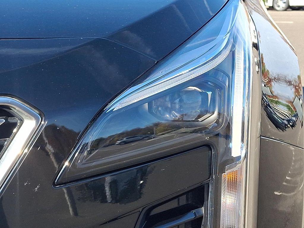 used 2023 Cadillac XT4 car, priced at $26,425