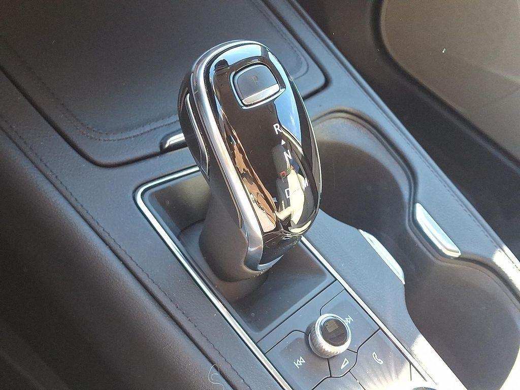 used 2023 Cadillac XT4 car, priced at $26,425