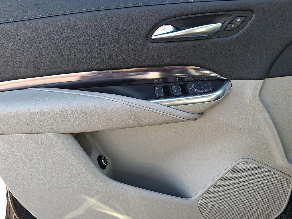 used 2022 Cadillac XT4 car, priced at $26,795