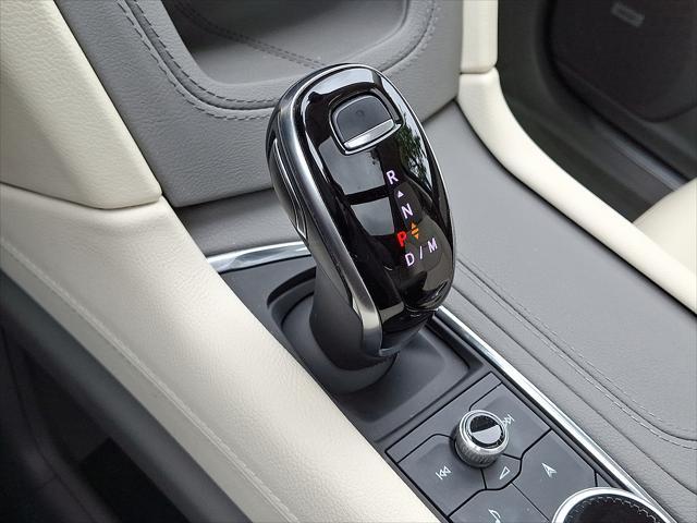 used 2022 Cadillac XT5 car, priced at $33,984