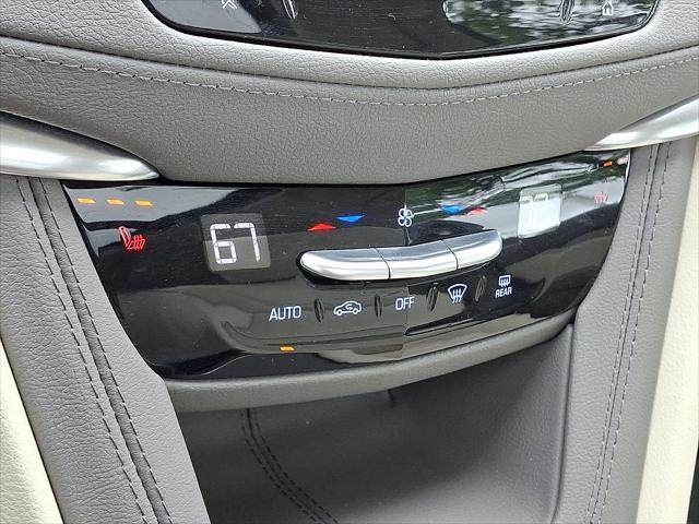 used 2022 Cadillac XT5 car, priced at $33,984