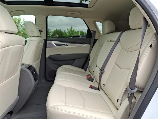 used 2022 Cadillac XT5 car, priced at $33,984