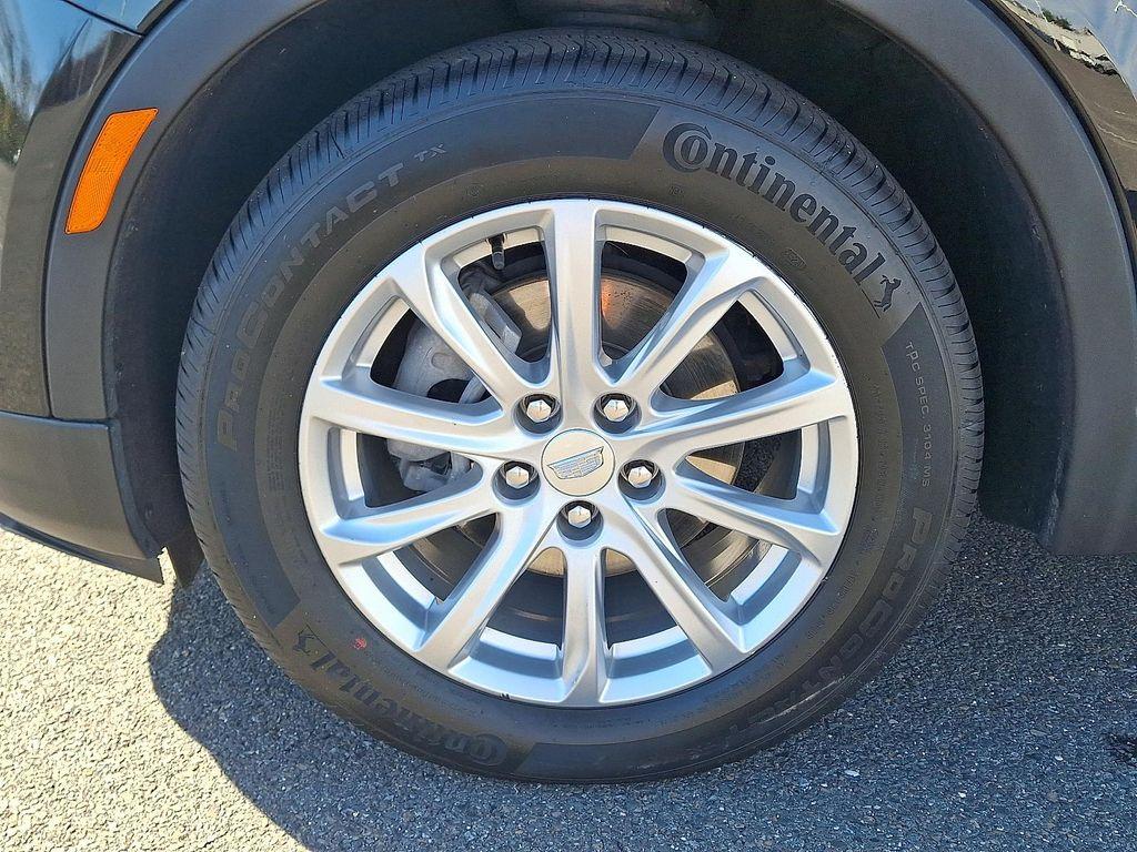 used 2023 Cadillac XT4 car, priced at $25,470
