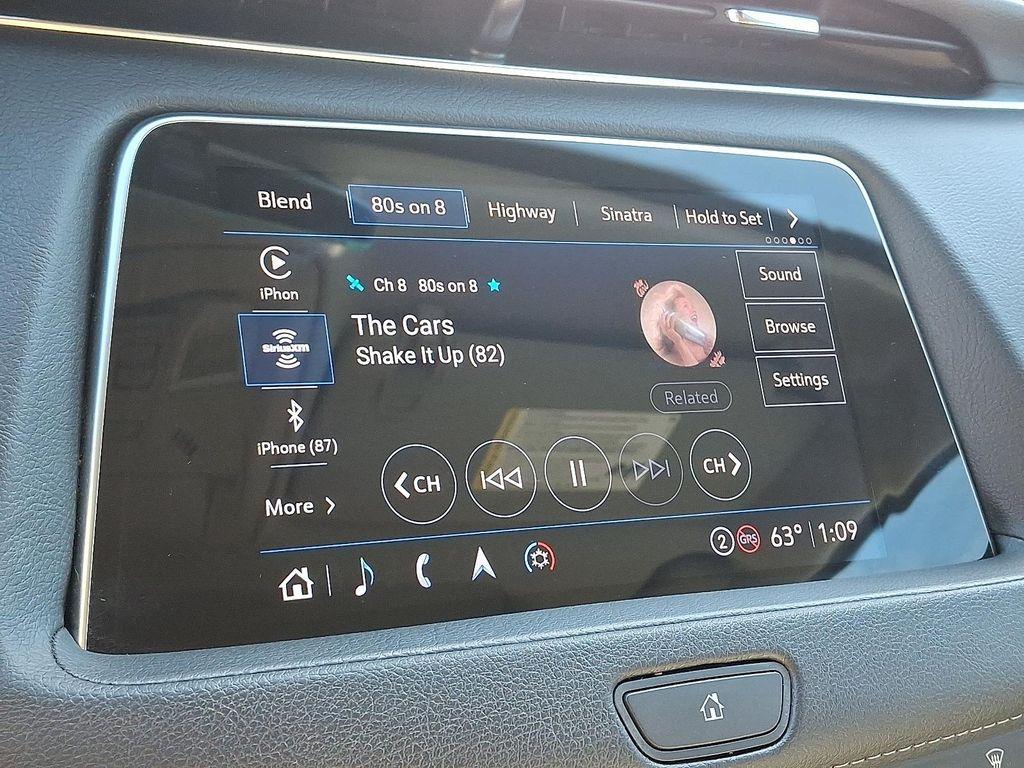 used 2023 Cadillac XT4 car, priced at $25,470