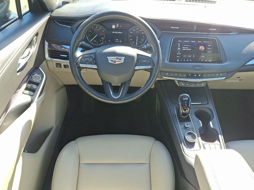 used 2023 Cadillac XT4 car, priced at $25,470
