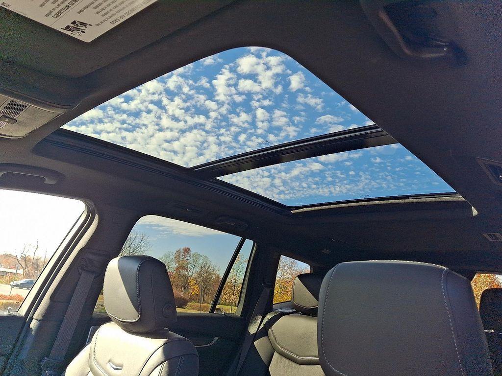 used 2025 Cadillac XT6 car, priced at $53,994