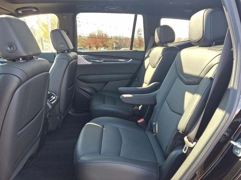 used 2025 Cadillac XT6 car, priced at $53,994