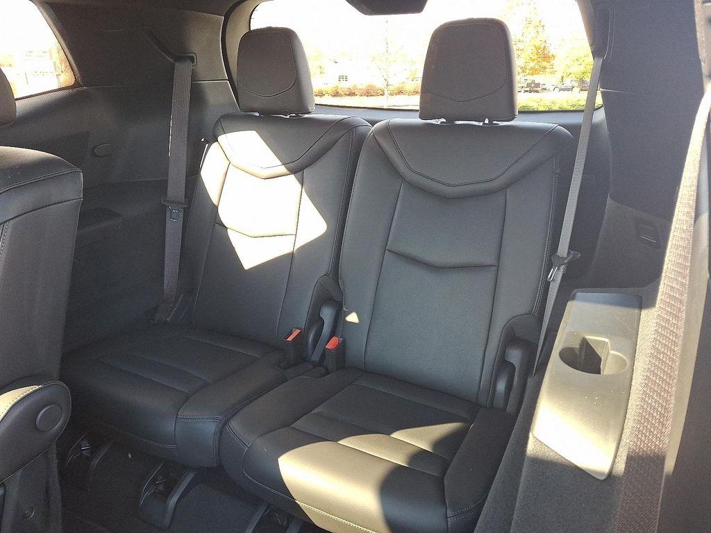 used 2025 Cadillac XT6 car, priced at $53,994