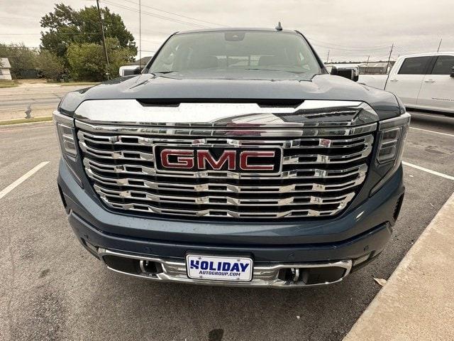 new 2025 GMC Sierra 1500 car, priced at $70,575