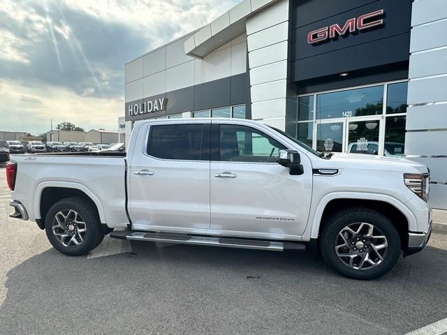 new 2024 GMC Sierra 1500 car, priced at $58,455