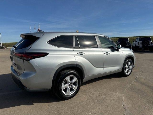 used 2024 Toyota Highlander car, priced at $37,000