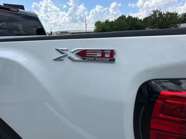 new 2025 GMC Sierra 2500 car, priced at $53,710