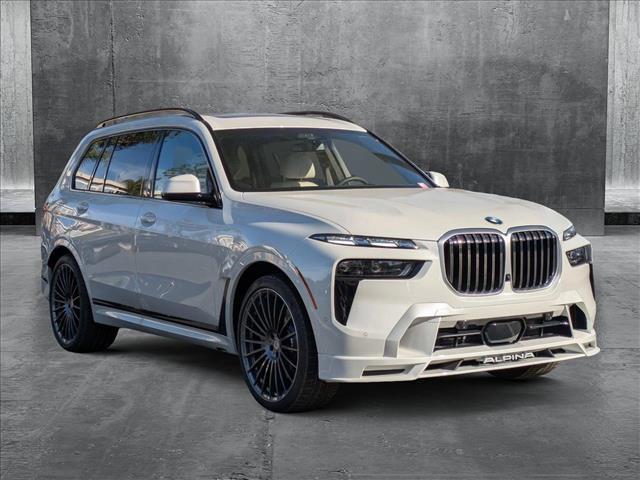 new 2025 BMW X7 car, priced at $157,645