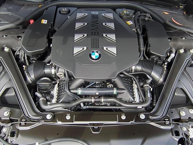 new 2025 BMW 760 car, priced at $134,085
