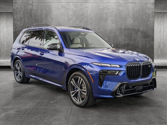 new 2025 BMW X7 car, priced at $119,010