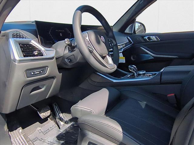 new 2026 BMW ALPINA XB7 car, priced at $161,125