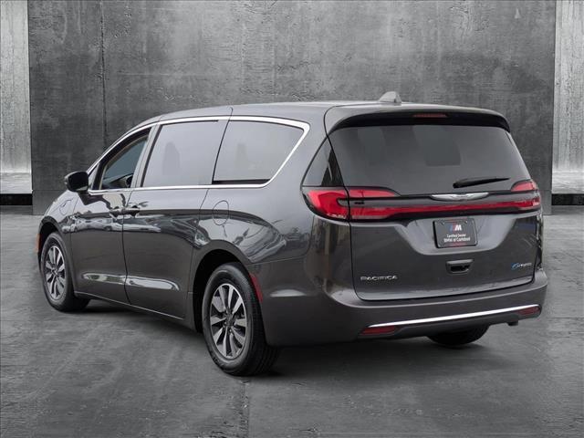 used 2022 Chrysler Pacifica Hybrid car, priced at $33,999