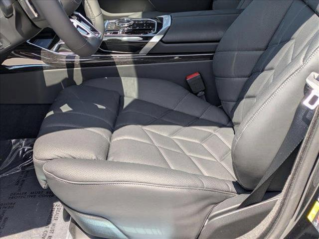 new 2025 BMW i7 car, priced at $140,975