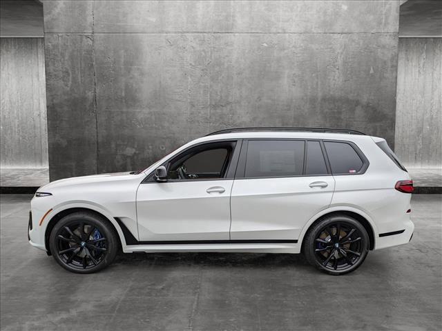 new 2025 BMW X7 car, priced at $123,085