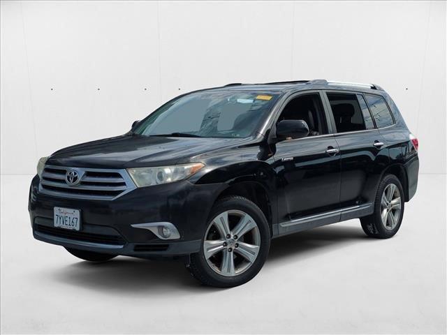 used 2013 Toyota Highlander car, priced at $17,500