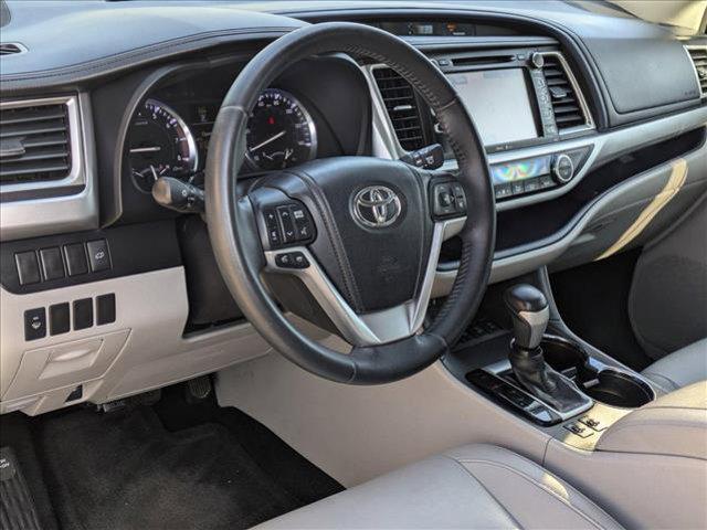 used 2014 Toyota Highlander car, priced at $18,495