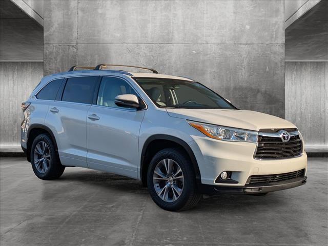 used 2014 Toyota Highlander car, priced at $18,495