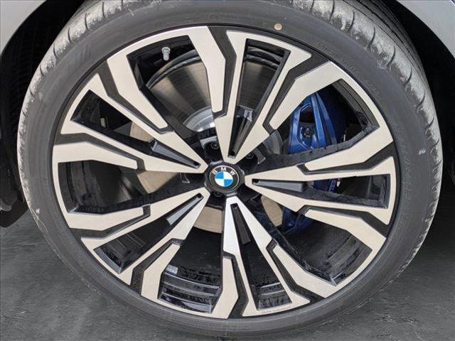 new 2026 BMW X7 car, priced at $130,670