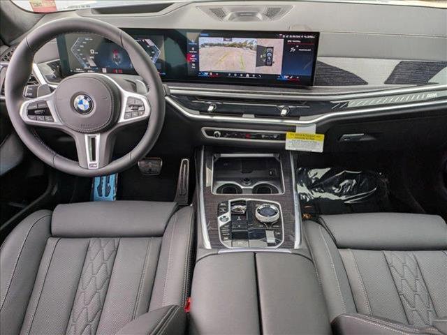 new 2026 BMW X7 car, priced at $130,670