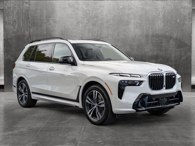 new 2025 BMW X7 car, priced at $117,525